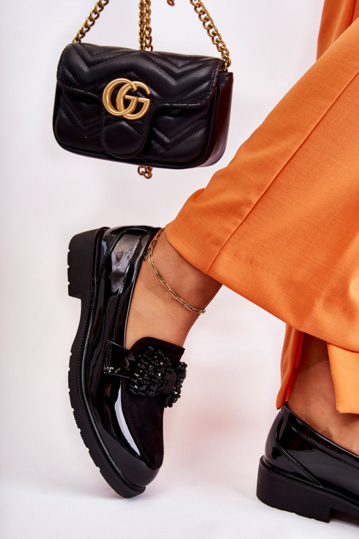 Lackschuhe mit Bändern in Schwarz Laurent Lackschuhe mit Bändern in Schwarz Laurent