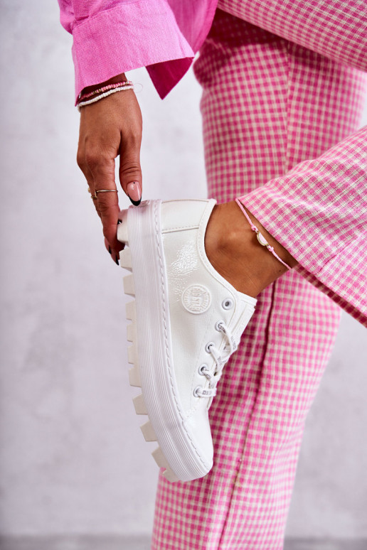 mit Lackeffekt Freizeitschuhe Big Star KK274045 weiße Farbe mit Lackeffekt Freizeitschuhe Big Star KK274045 weiße Farbe