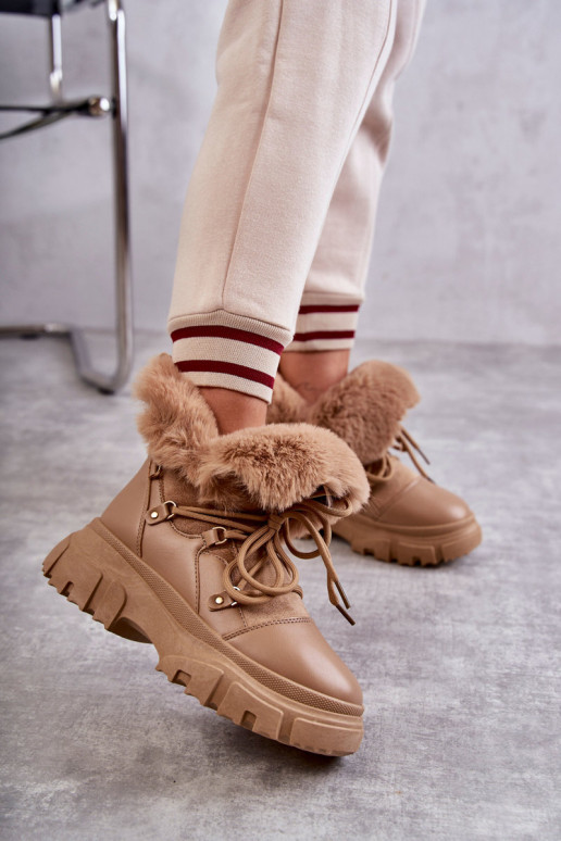 Erwärmte Stiefel Schuhe beige Farbe Charles