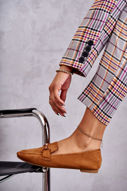 Hergestellt aus Wildleder-Mokassins mit Ornamenten in der braunen Farbe Santi Hergestellt aus Wildleder-Mokassins mit Ornamenten in der braunen Farbe Santi