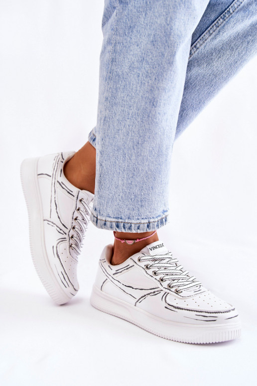 Sportschuhe in weißer Farbe Solveig Sportschuhe in weißer Farbe Solveig