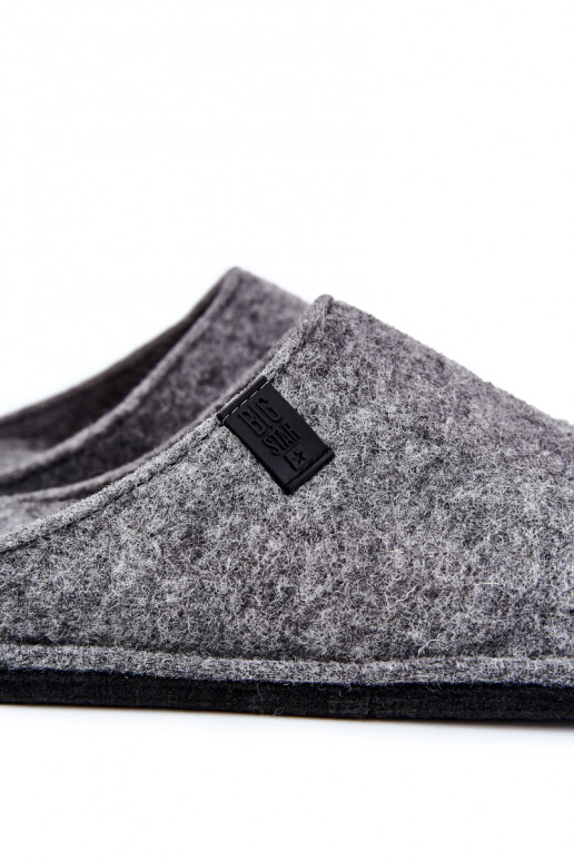 Klassische Herrenhausschuhe Big Star KK176001 in grauer Farbe Klassische Herrenhausschuhe Big Star KK176001 in grauer Farbe