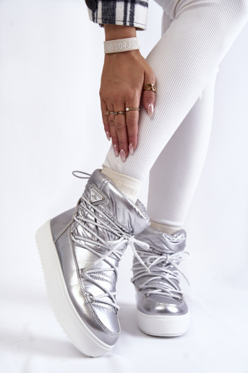 Schneestiefel mit Schnürsenkeln in Silber von Carrios 2