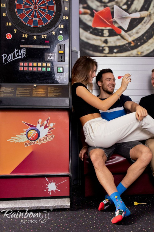 3 Paar farbige Socken in einer Box 3 Paar farbige Socken in einer Box