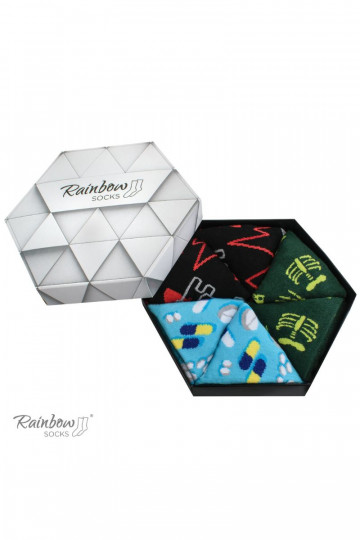 3 Paar farbige Socken in einer Box