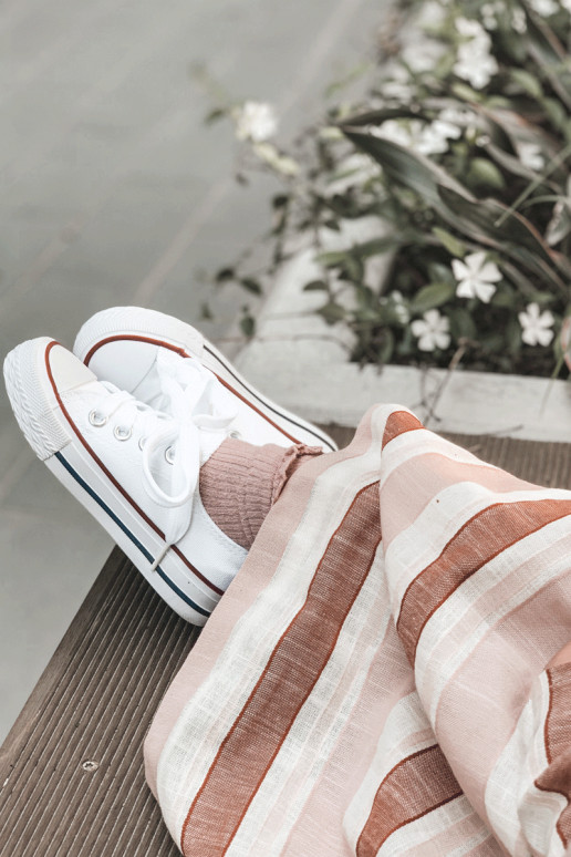 Klassische Kindersportschuhe in der Farbe Weiß von Filemon Klassische Kindersportschuhe in der Farbe Weiß von Filemon