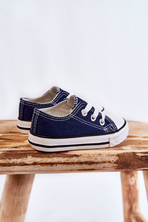 Klassische Kindersportschuhe in dunkelblauer Farbe Filemon Klassische Kindersportschuhe in dunkelblauer Farbe Filemon
