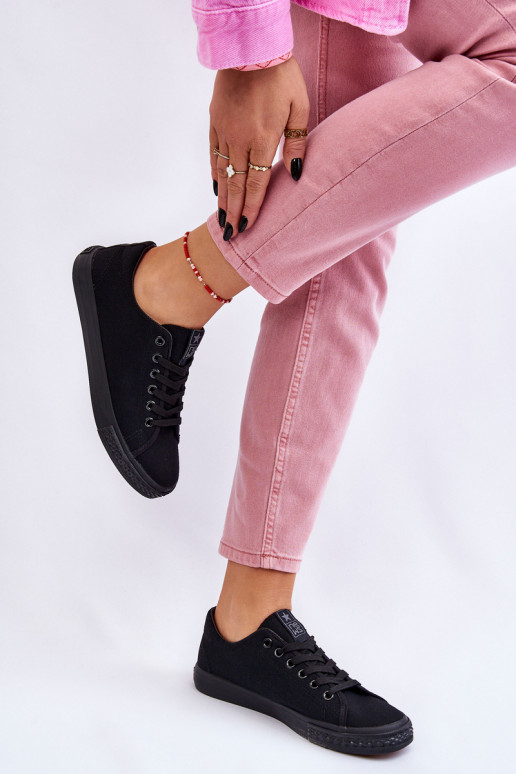 mit Riemen Klassisches Modell Freizeitschuhe in der Farbe Schwarz Eleya mit Riemen Klassisches Modell Freizeitschuhe in der Farbe Schwarz Eleya