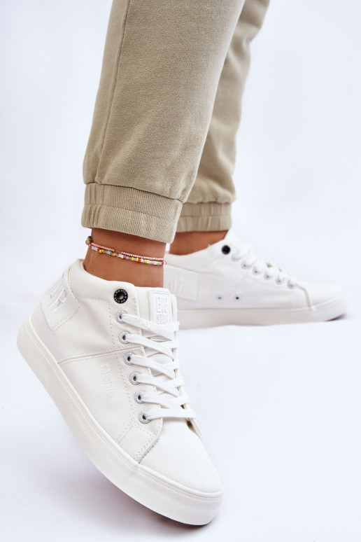 Klassisches Modell Freizeitschuhe mit Sohle Big Star LL274002 in der Farbe Weiß Klassisches Modell Freizeitschuhe mit Sohle Big Star LL274002 in der Farbe Weiß