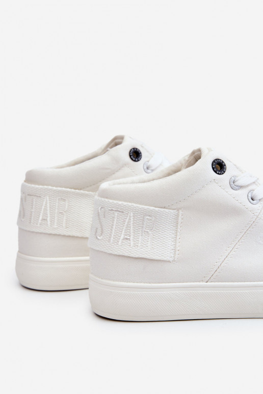 Klassisches Modell Freizeitschuhe mit Sohle Big Star LL274002 in der Farbe Weiß Klassisches Modell Freizeitschuhe mit Sohle Big Star LL274002 in der Farbe Weiß