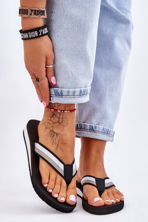 Hausschuhe mit Plateau Big Star LL274781 schwarze Farbe Hausschuhe mit Plateau Big Star LL274781 schwarze Farbe