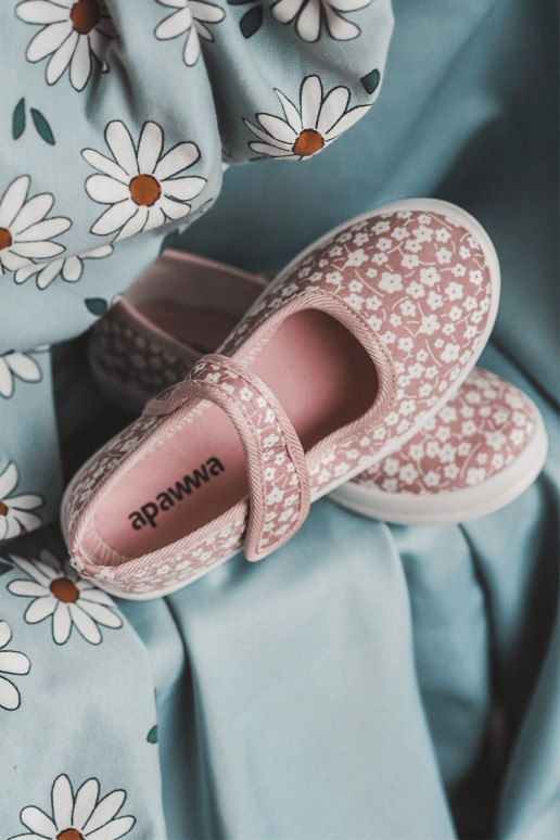 Kinderballerinas mit Klebeverschlüssen in der rosa Farbe Selah