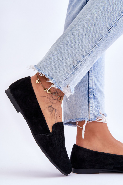 Hergestellt aus Wildleder-Mokassins in der Farbe Schwarz von Giovana Hergestellt aus Wildleder-Mokassins in der Farbe Schwarz von Giovana