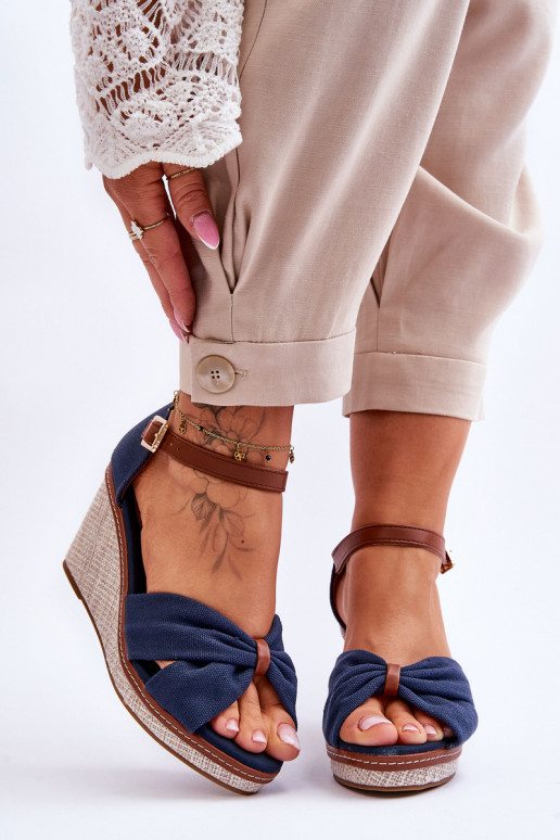 Damensandalen in dunkelblauer Farbe Daphne Damensandalen in dunkelblauer Farbe Daphne