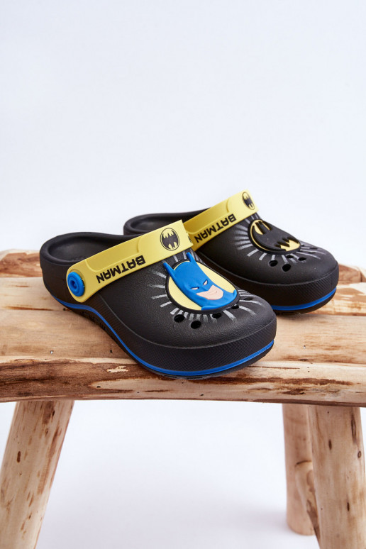 Kinderhausschuhe im Crocs-Stil Batman Grendene Kids JJ385005 schwarz Kinderhausschuhe im Crocs-Stil Batman Grendene Kids JJ385005 schwarz