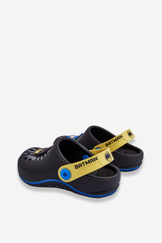 Kinderhausschuhe im Crocs-Stil Batman Grendene Kids JJ385005 schwarz Kinderhausschuhe im Crocs-Stil Batman Grendene Kids JJ385005 schwarz