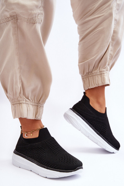 Sportschuhe des widerstandsfähigen Modells in der schwarzen Farbe Ferive Sportschuhe des widerstandsfähigen Modells in der schwarzen Farbe Ferive