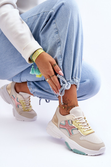 Sneakers Modellschuhe mit Schnürsenkeln in verschiedenen Farben von Cortes 2