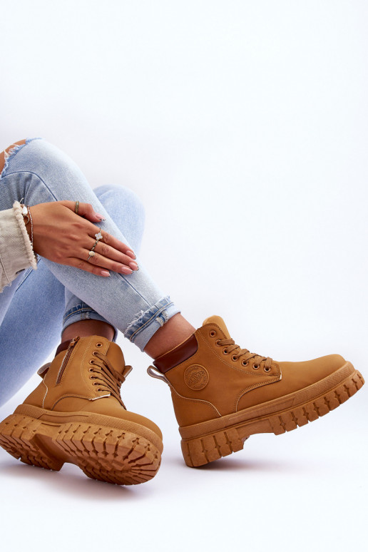 Schuhe mit Plateau in brauner Farbe Calys