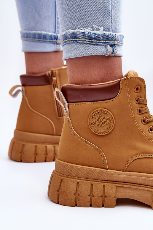 Schuhe mit Plateau in brauner Farbe Calys