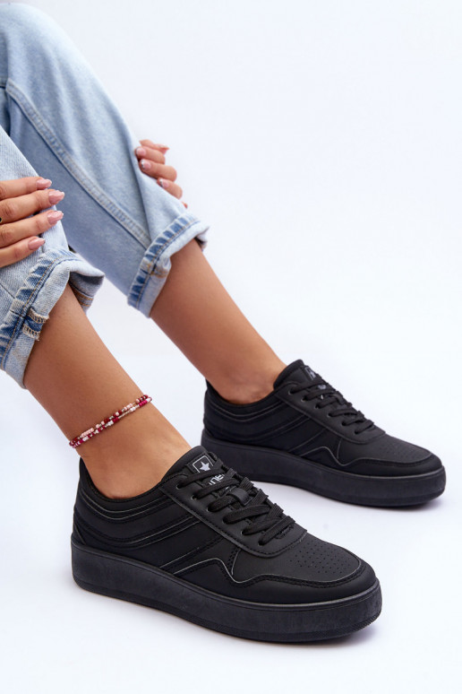 Sportschuhe mit Plateau in der Farbe Schwarz von Pudina