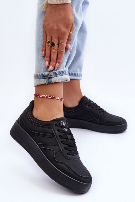 Sportschuhe mit Plateau in der Farbe Schwarz von Pudina