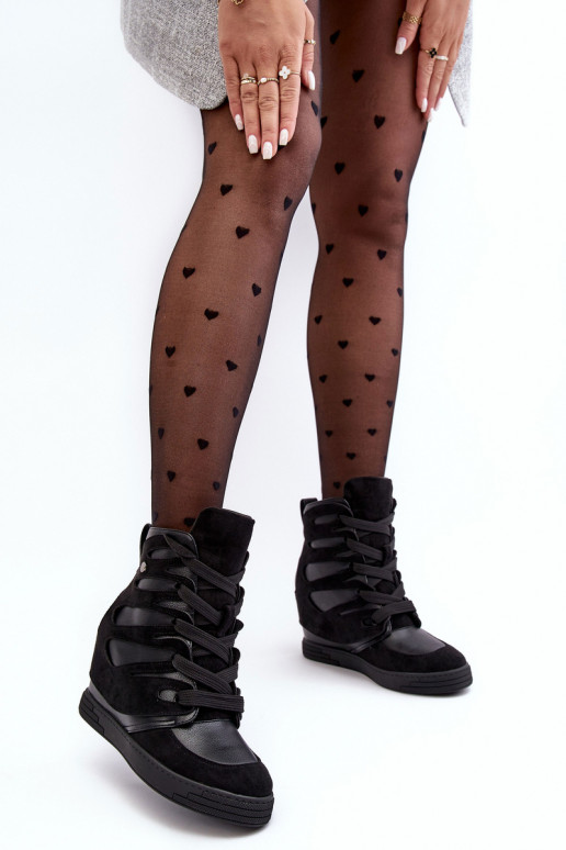 Stiefel mit Schnürsenkeln in der Farbe Schwarz von Amria Stiefel mit Schnürsenkeln in der Farbe Schwarz von Amria