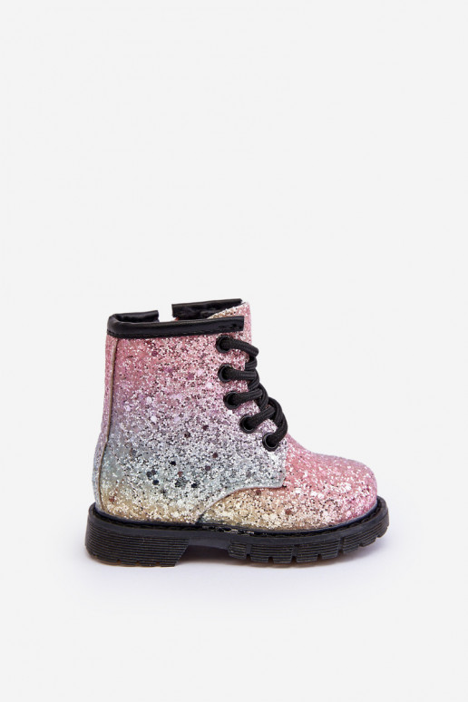 Kinderstiefel mit Glanz. Gewärmt mit Reißverschlüssen in verschiedenen Farben Saussa