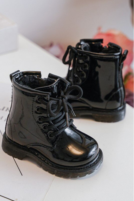 Kinderstiefel mit Lackeffekt und Reißverschlüssen in Schwarz von Tibbie