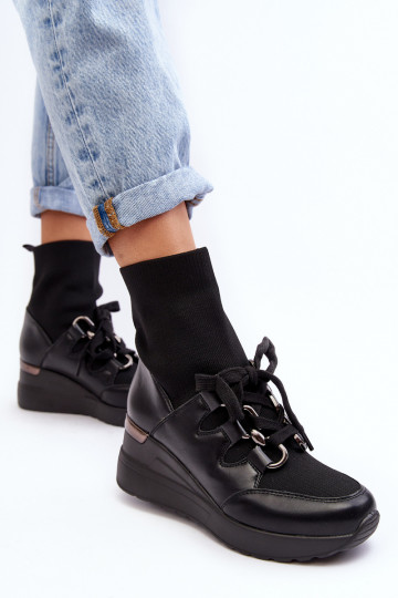 Stiefel mit sockenartiger Sohle in der Farbe Schwarz Helladina 2
