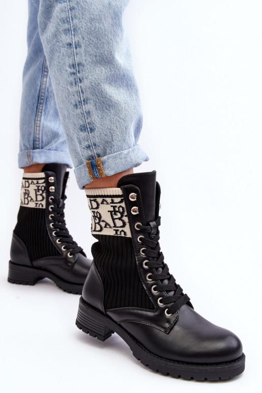 Stiefel mit sockenartiger Sohle in der Farbe Schwarz von Hakina Stiefel mit sockenartiger Sohle in der Farbe Schwarz von Hakina