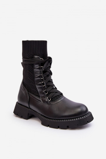 Stiefel mit Sockensohle und Schnürsenkeln aus schwarzem Gentiana