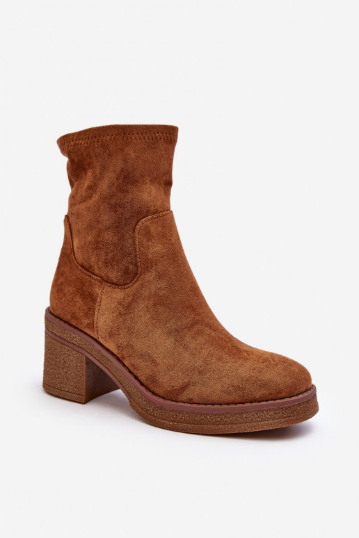 Stiefel mit hohen Absätzen in brauner Farbe Argastis