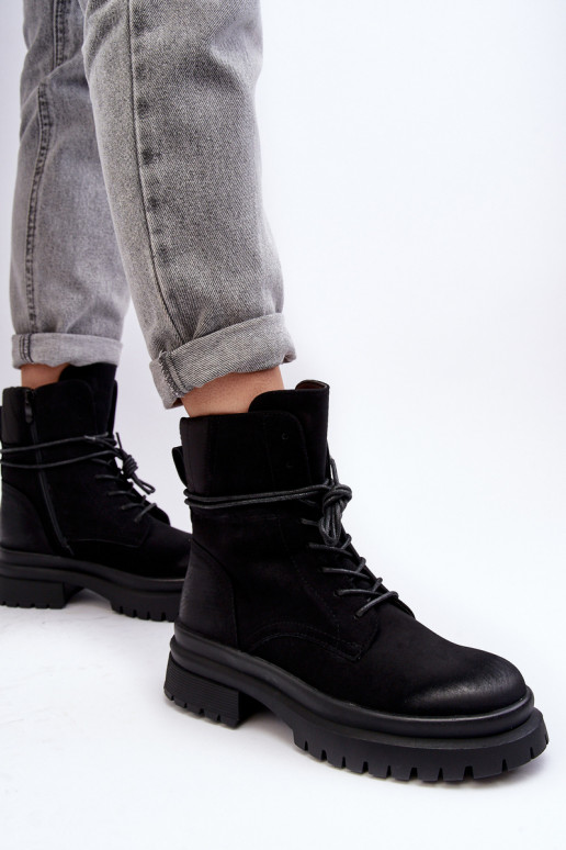 Damenstiefel mit massiver Sohle in der Farbe Schwarz Narelona