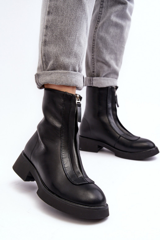 Stiefel mit breiten Absätzen und Reißverschlüssen in der Farbe Schwarz von Elkasa