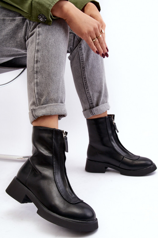 Stiefel mit breiten Absätzen und Reißverschlüssen in der Farbe Schwarz von Elkasa