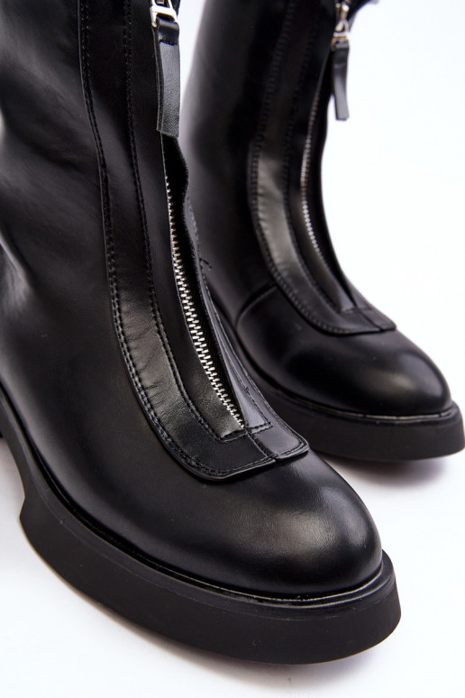 Stiefel mit breiten Absätzen und Reißverschlüssen in der Farbe Schwarz von Elkasa