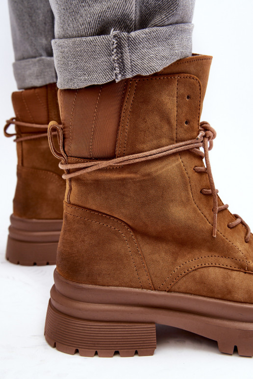 Damenstiefel mit massiver Sohle in der braunen Farbe Narelona Damenstiefel mit massiver Sohle in der braunen Farbe Narelona