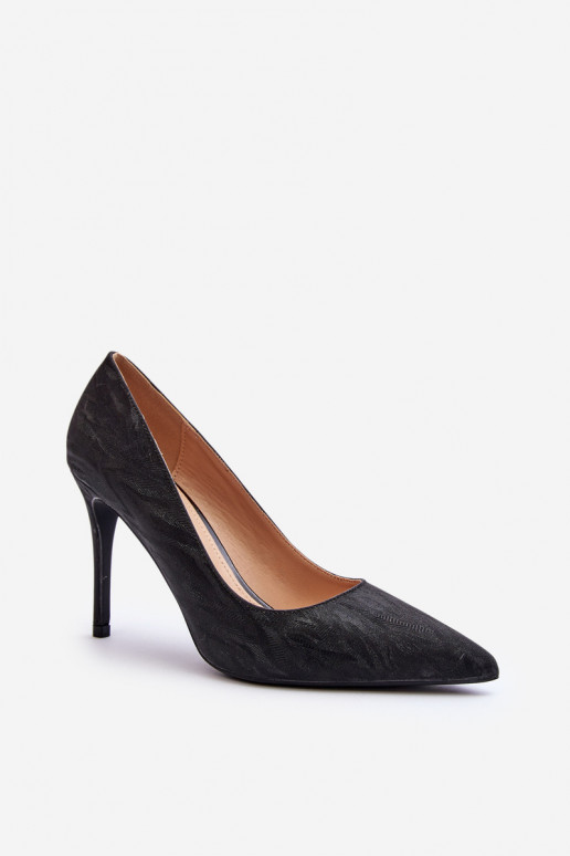 Schuhe mit hohen Absätzen, verziert mit glänzendem Schwarz in der Farbe Klonisa