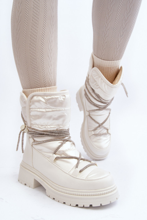 Warme Schneestiefel in der Farbe Weiß von Rilana Warme Schneestiefel in der Farbe Weiß von Rilana