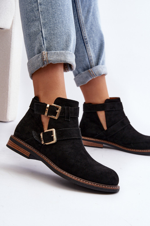 Stiefel mit weitem Absatz und Streifen in Schwarz von Melviana Stiefel mit weitem Absatz und Streifen in Schwarz von Melviana