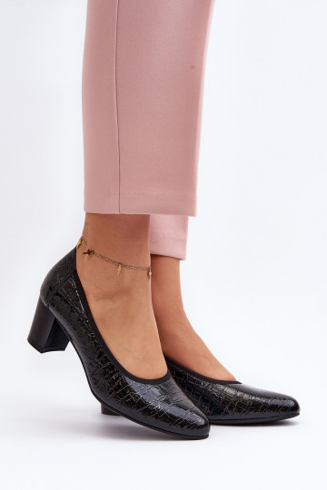 mit Lackeffekt Schuhe mit Aufdruck in schwarzer Farbe Cynania 2