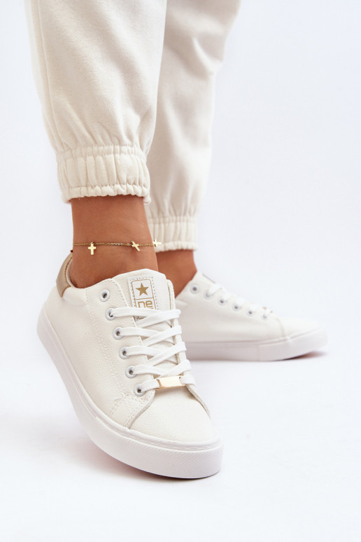 Freizeitschuhe aus Öko-Leder in der Farbe Weiß Tiraelle