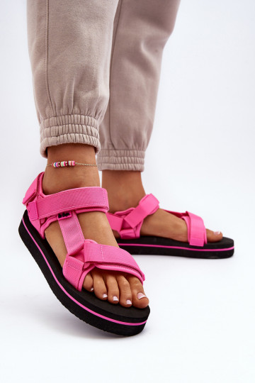 Damensandalen mit Plateau Lee Cooper LCW-24-05-2750L rosa Farbe