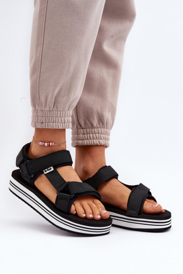 Damensandalen mit Plateau Lee Cooper LCW-24-05-2753 schwarze Farbe 2