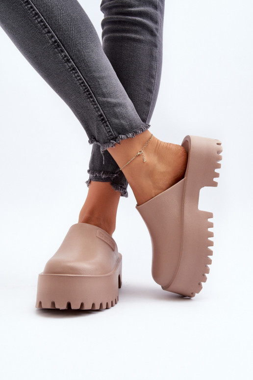 Hausschuhe mit modischer massiver Sohle Big Star NN274016 beige