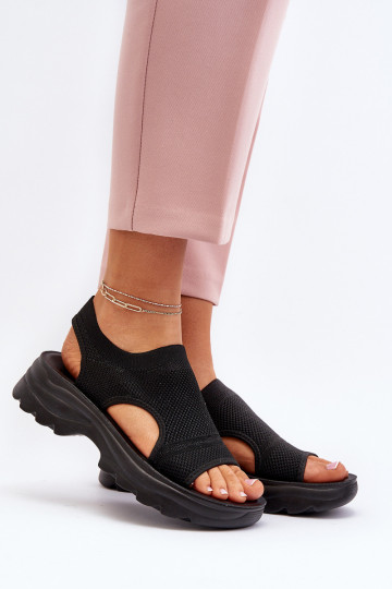 Sportliche Damensandalen mit massiver Sohle in der Farbe Schwarz Deinaleia
