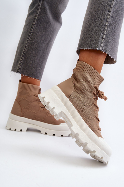 mit sockenartiger Innensohle mit sockenartiger Innensohle