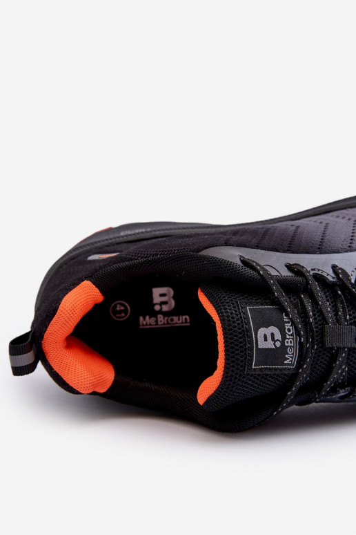 Klassisches Modell Sportschuhe in der grauen Farbe McBraun Klassisches Modell Sportschuhe in der grauen Farbe McBraun