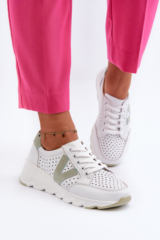 Sportschuhe in weißer Farbe Eleonori